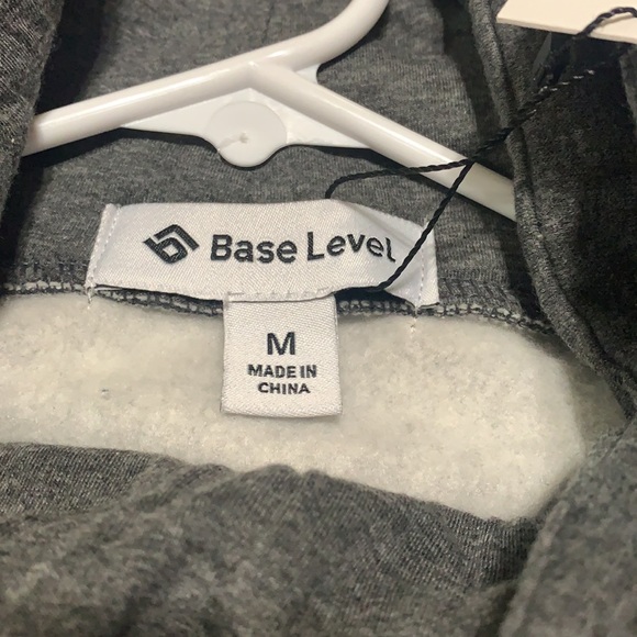 Base Level Lake Tahoe Pullover M - Picture 6 of 7